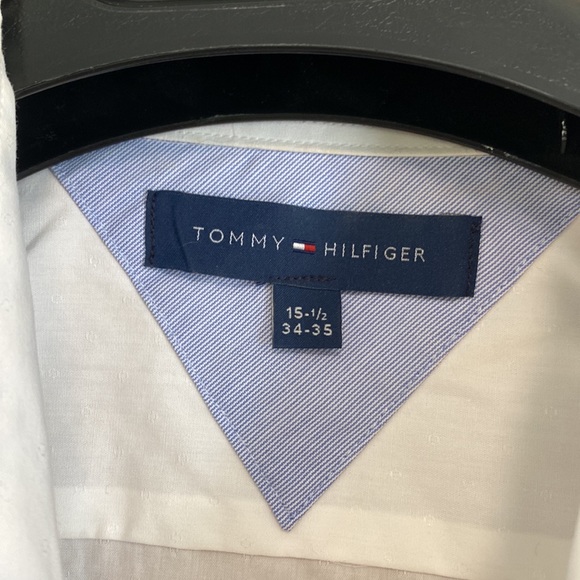 Men’s Tommy Hilfiger Button-Up - Picture 3 of 6